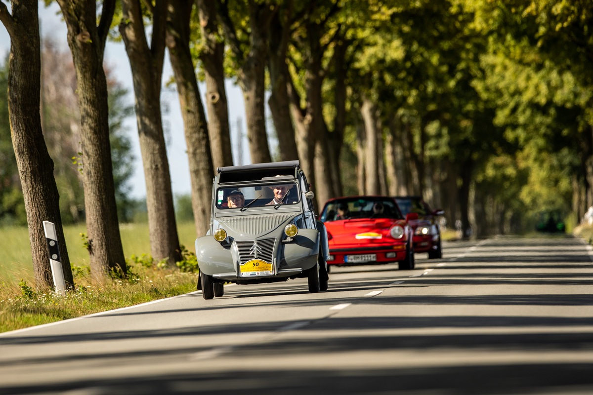 ADAC Deutschland Klassik 2022: Start zur Oldtimer-Tour durch die Pfalz