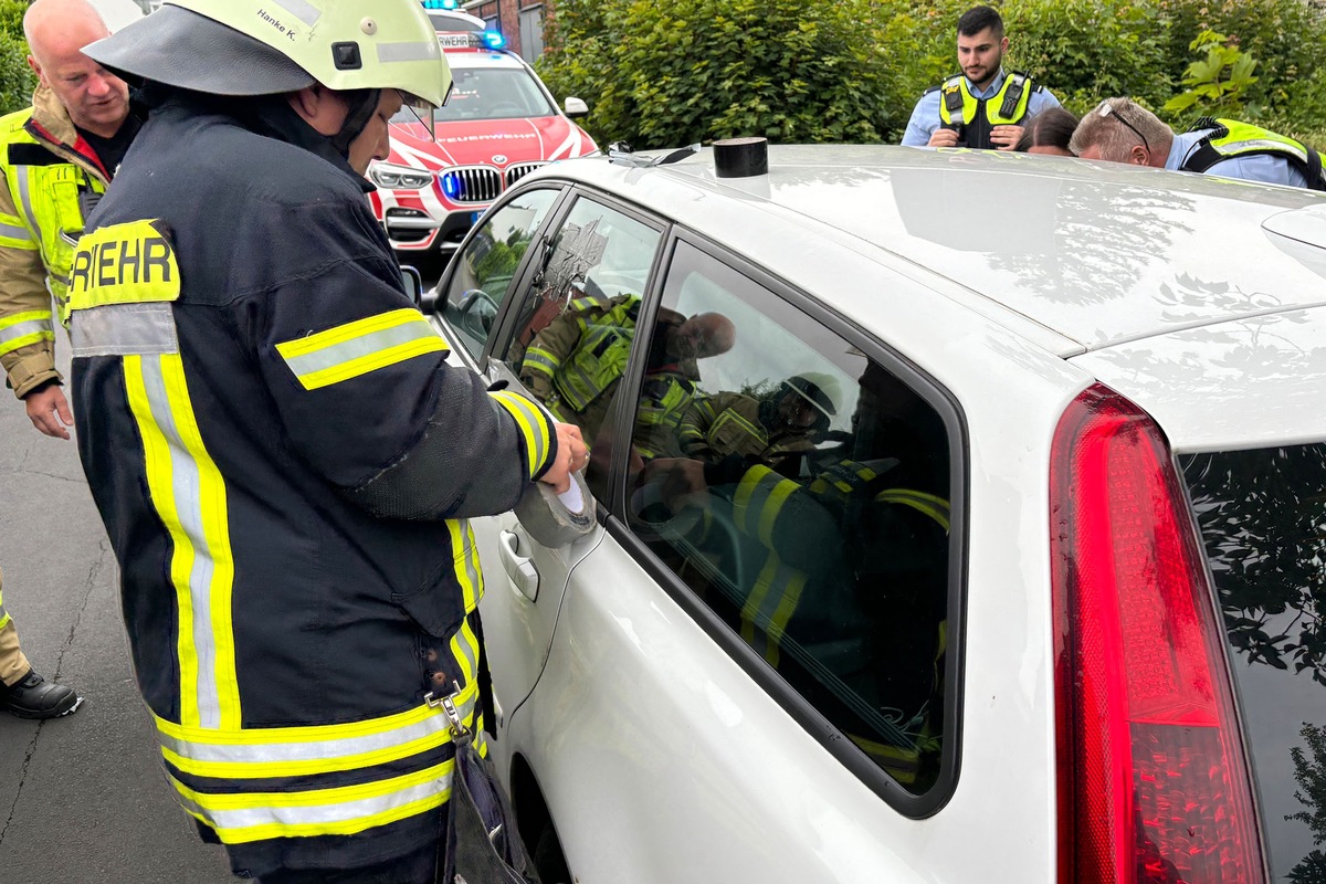 FF Goch: Feuerwehr befreit 1jähriges Mädchen