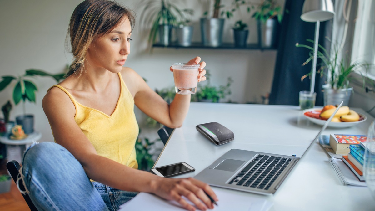 Poly bietet ein professionelles Erlebnis im Homeoffice / Kommunikationstools halten Einzug ins Homeoffice und sagen schlechter Tonqualität und unscharfen Bildern den Kampf an