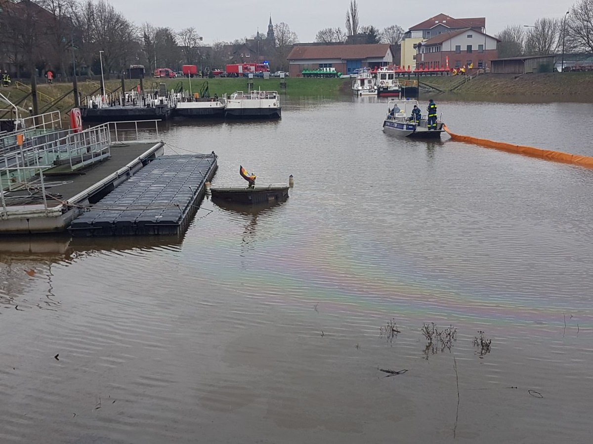 POL-NI: Nienburg/Verden-Sportboot im Hafen gesunken