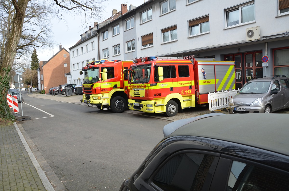 FW Ratingen: Feuerwehr Ratingen muss um die Ecke kommen! - Neues Fahrzeug auf der Wache Lintorfer Straße