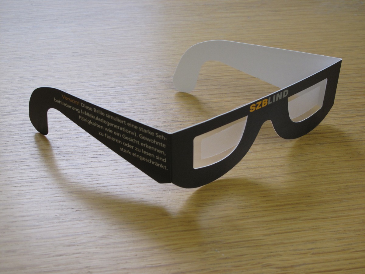 SZB: Erste Simulationsbrille für Makula-Degeneration