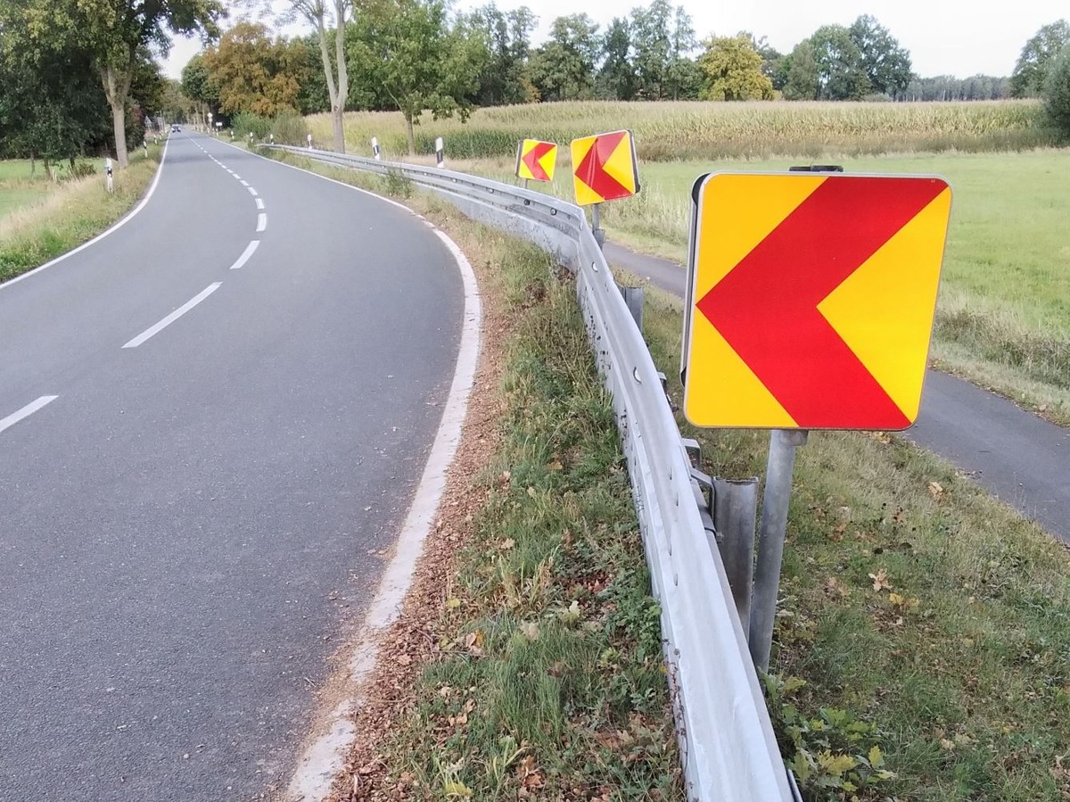 POL-NI: Bücken/Duddenhausen - Zeugenaufruf nach Verkehrsunfallflucht