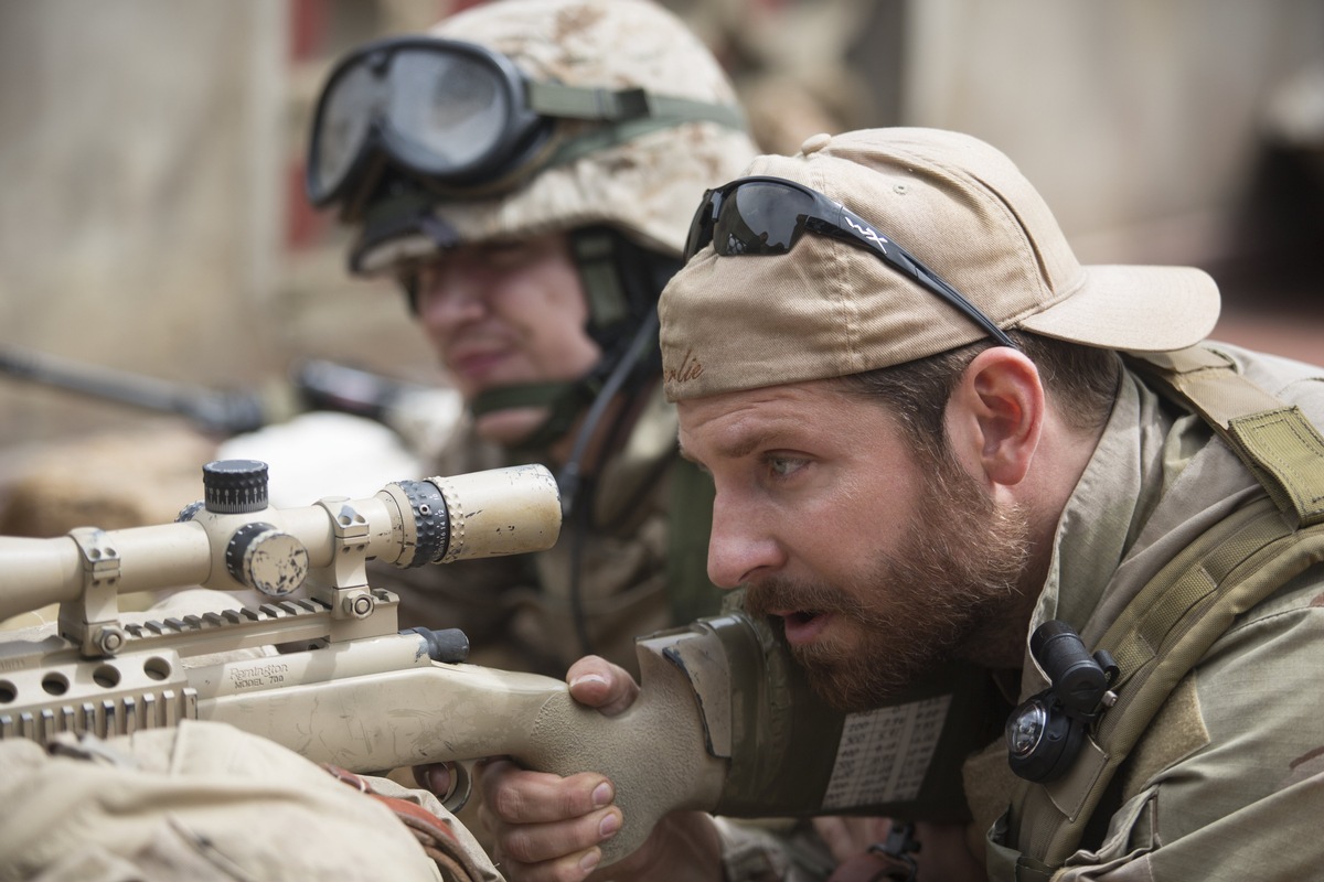 Bradley Cooper Als American Sniper In Clint Eastwoods Oscar Pramiertem Meisterwerk Presseportal