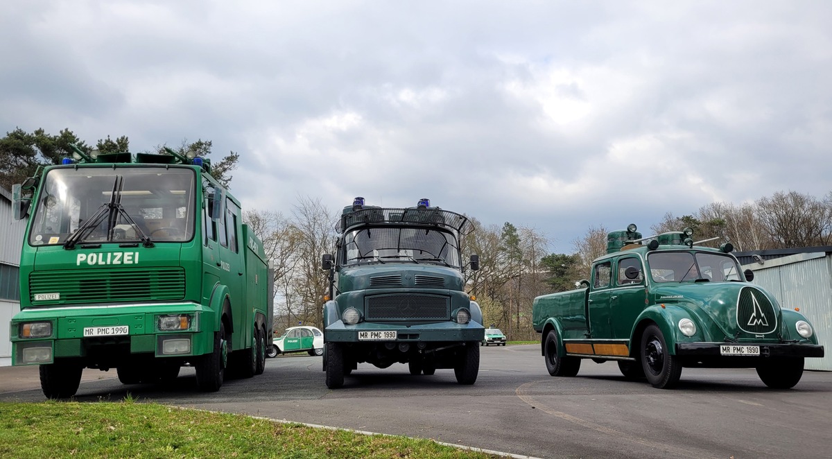 POL-MR: Blaulichtreffen im Polizeioldtimer Museum Zum Öffnungstag am 16. Juni begrüßen die Marburger viele Feuerwehroldies