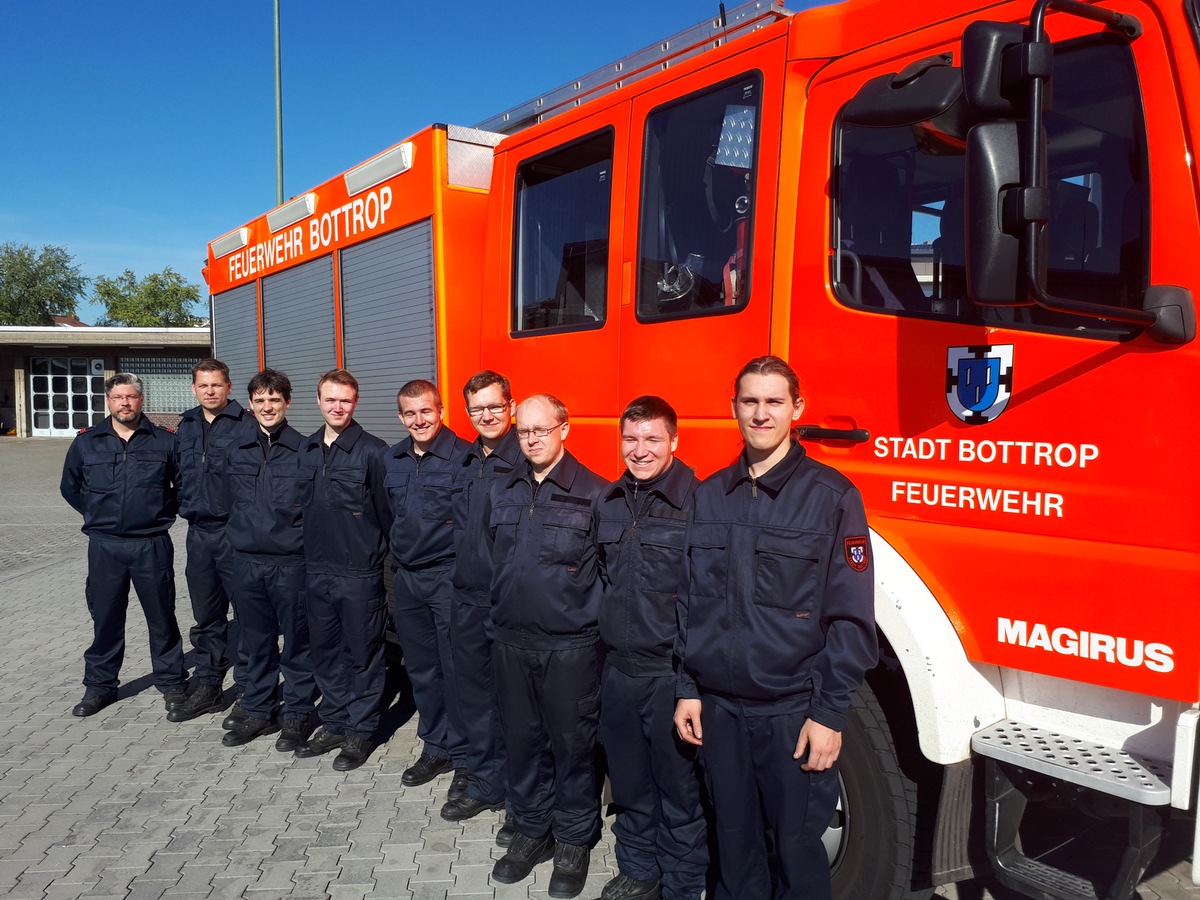 FW-BOT: Truppführerlehrgang Freiwillige Feuerwehr Bottrop | Presseportal