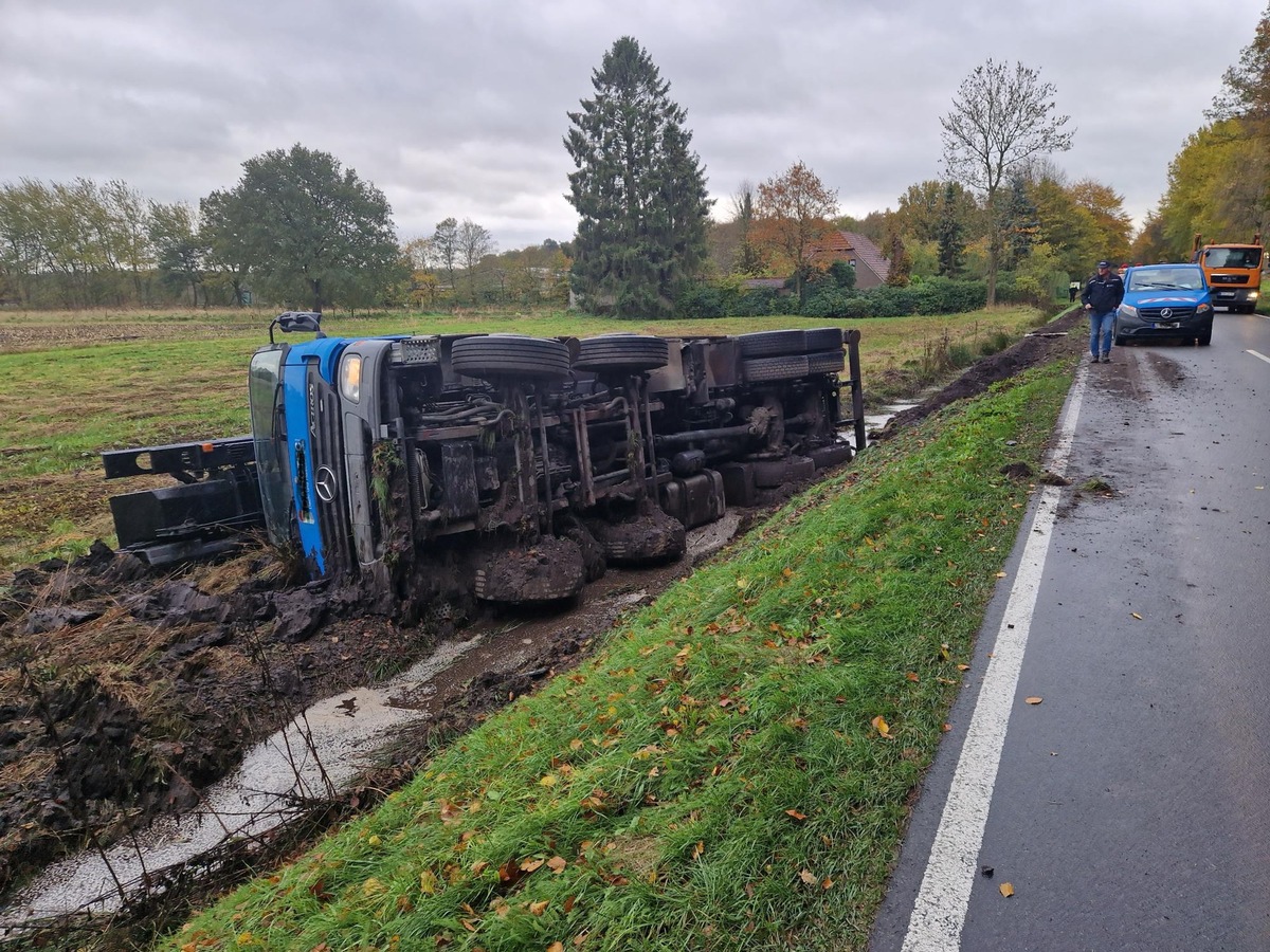 POL-OL: ++ Westerstede: Lkw gerät in den Straßengraben ++