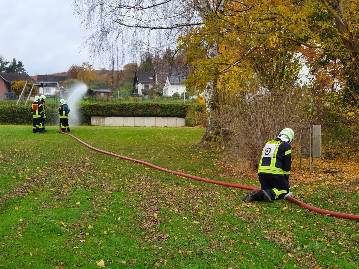 FW Lügde: Grundausbildung Stufe A bestanden