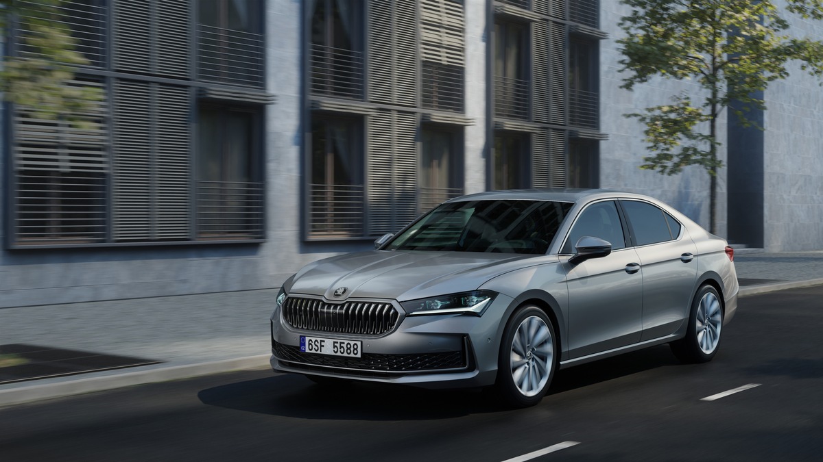 Bestellstart ab 38.480 Euro für die neue Škoda Superb-Limousine plus neuer Topdiesel für beide Karosserievarianten