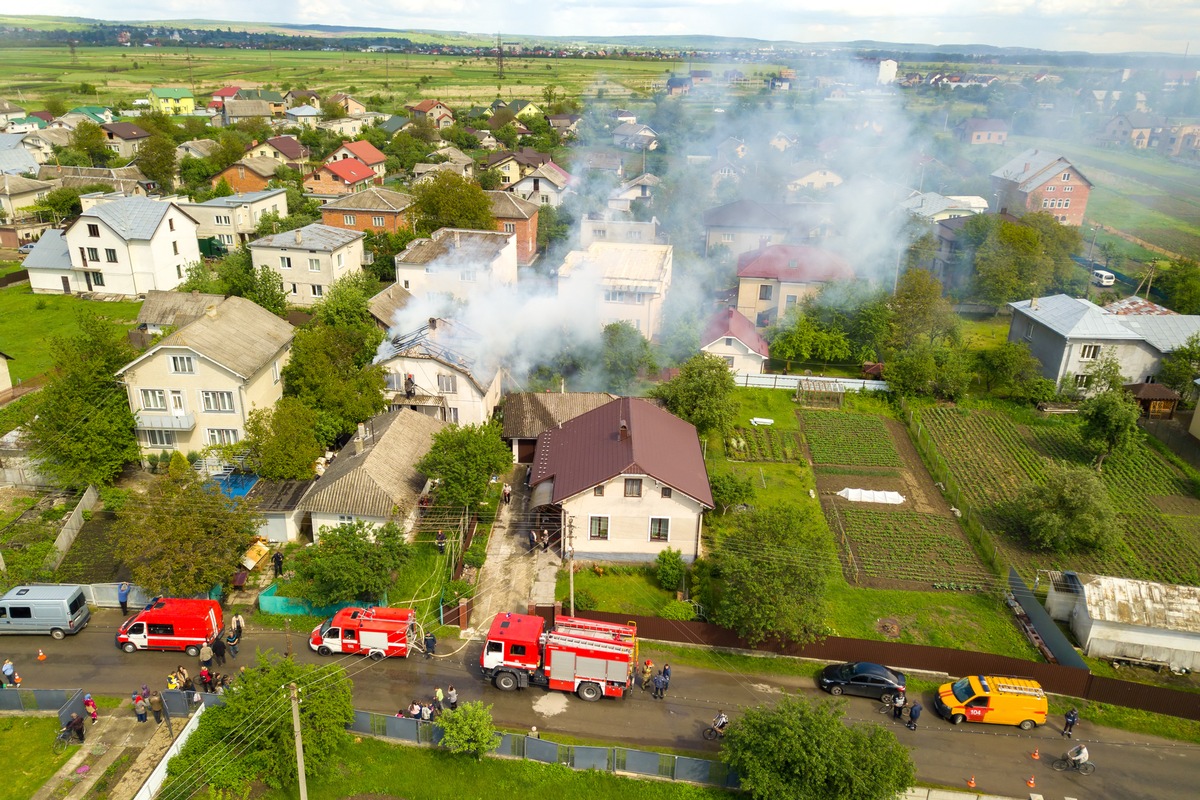 Erneute Brände von Senec-Speichern: Risiko trotz Modultausch? / Drei weitere Vorfälle in Hechingen, Minden und Hannover alarmieren die Öffentlichkeit