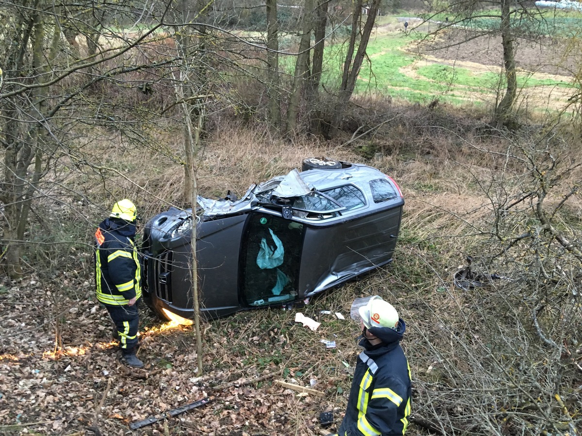 POL-PDKL: Verkehrsunfall eines 17-Jährigen Fahranfängers