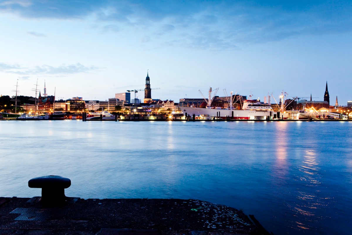 Hamburg immer beliebter: Übernachtungen steigen um 8,4 Prozent / Wirtschaftssenator Horch: &quot;Die Tourismuswirtschaft gewinnt weiter an Bedeutung für Hamburg&quot; (mit Bild)