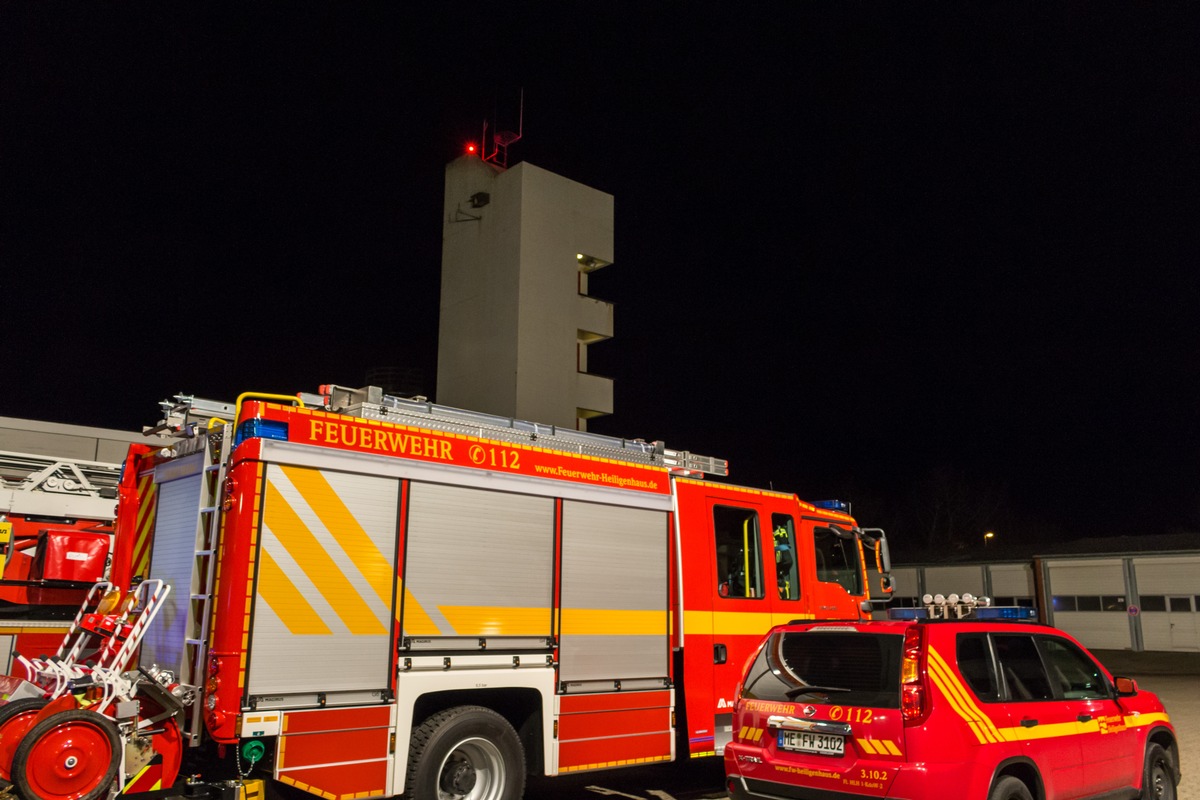 FW-Heiligenhaus: Feuerwehr gibt Tipps für sichere Silvesterfeier (Meldung 34/2016)