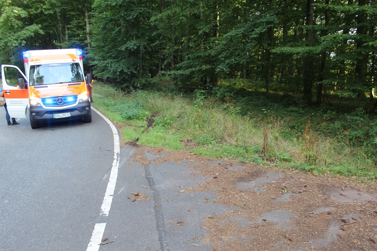 POL-PDWIL: Motorradfahrer schwer verletzt