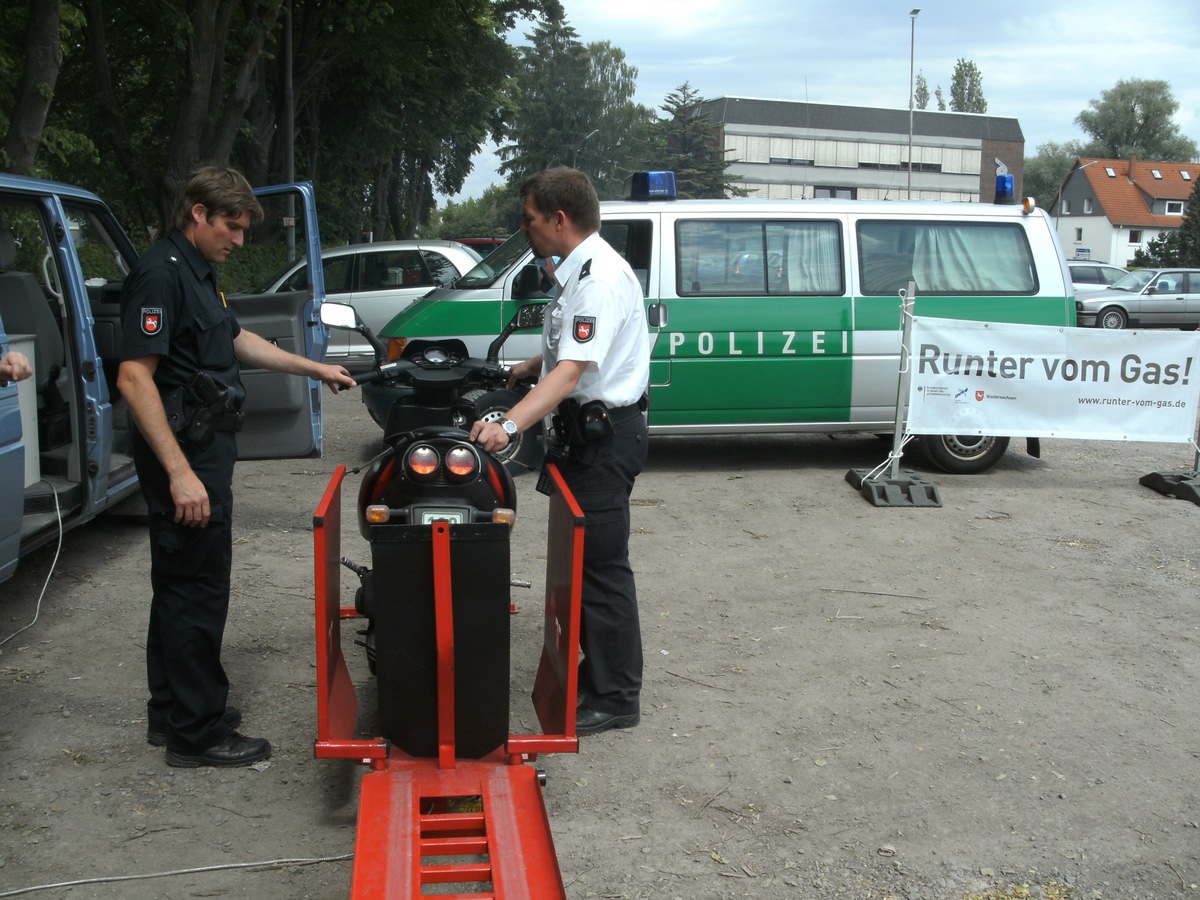 POL-STH: Verkehrssicherheitswoche - Polizei zieht Resumee