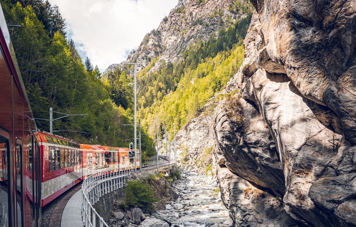 Betriebslage Matterhorn Gotthard Bahn Update #6: Zermatt ist ab kommenden Montag wieder durchgehend mit dem Zug erreichbar