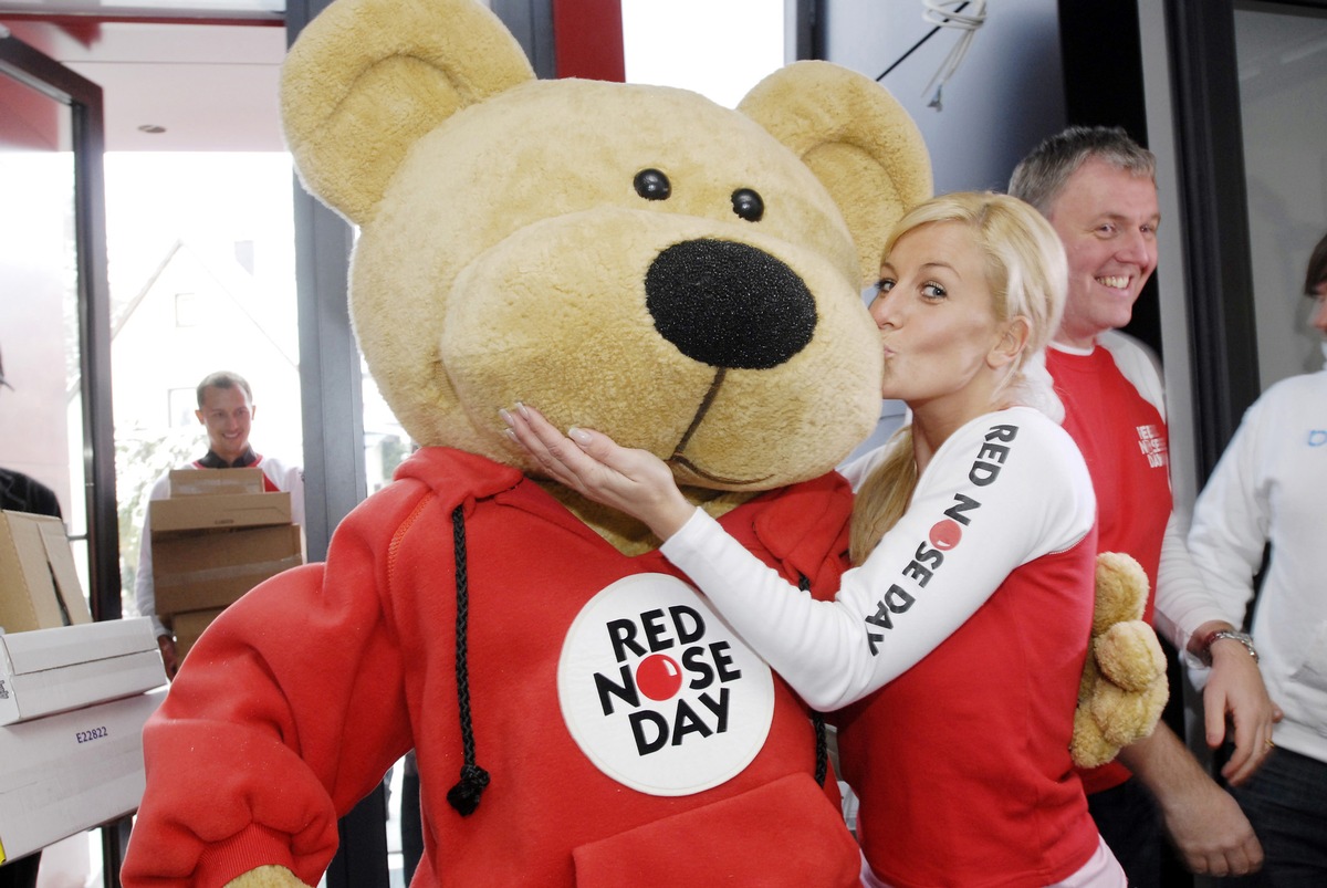 Charlotte Engelhardt: &quot;Helfen Sie Kindern in Not!&quot; / Große Aktionswoche für den RED NOSE DAY 2007 ab 17. Dezember