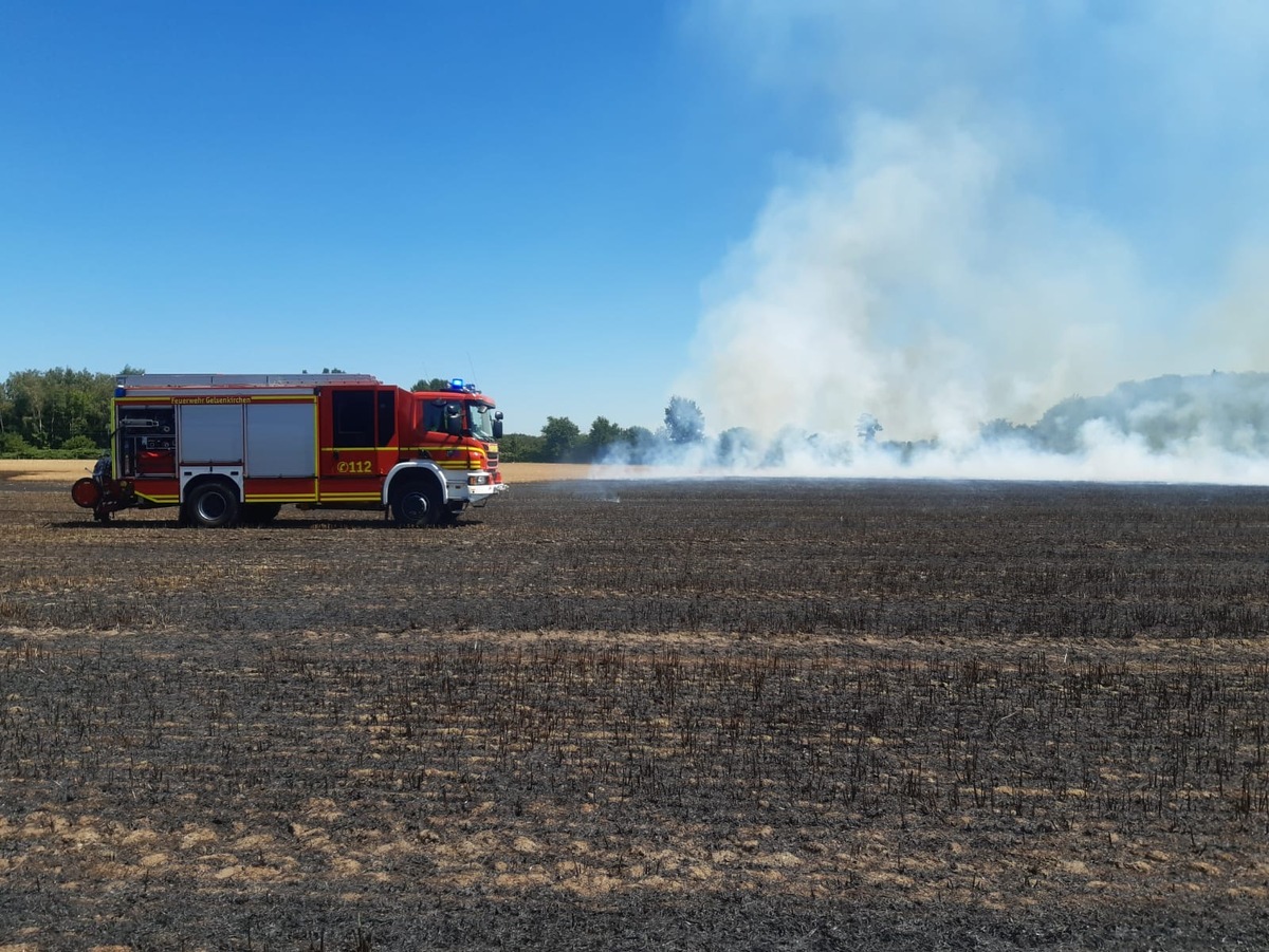 FW-GE: Stoppelfeld brannte in Gelsenkirchen-Hassel