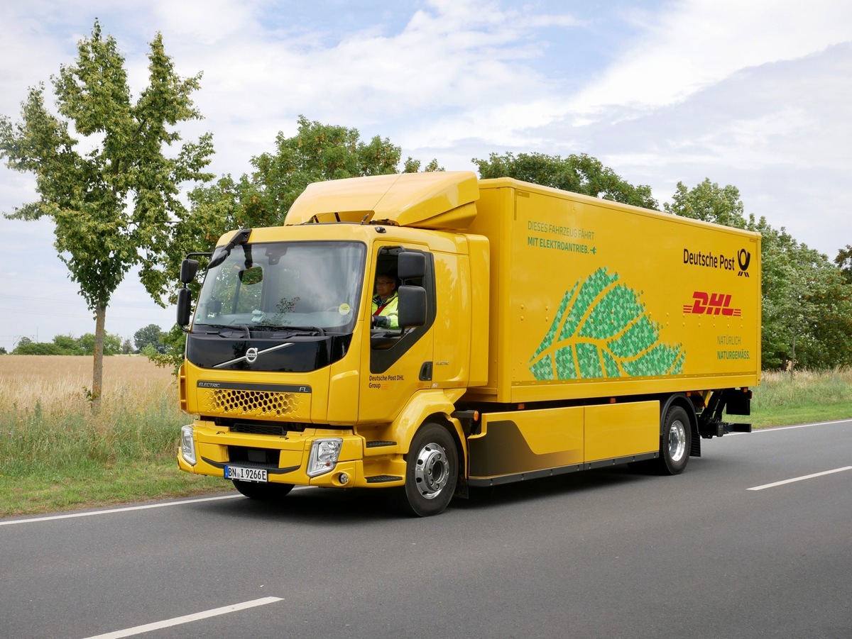 PM: Deutsche Post DHL setzt neue Elektro-Lkw-Flotte in Berlin ein