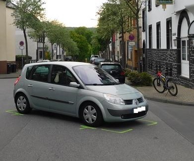 POL-PDMY: Unfall mit schwerverletzem Radfahrer