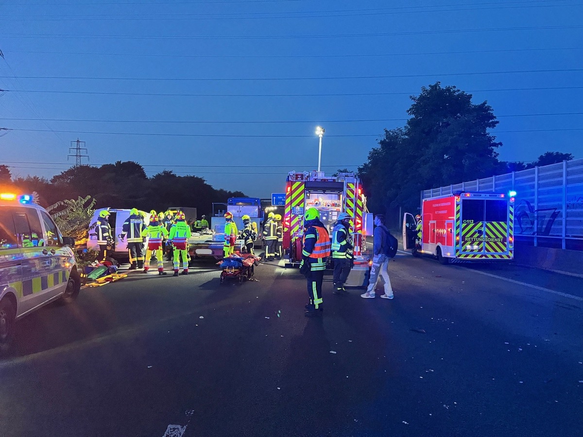 FW-OB: Mehrere Verkehrsunfälle