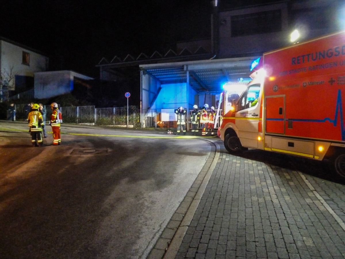 FW-Heiligenhaus: Brand in Metallverarbeitungsbetrieb (Meldung 30/2018)