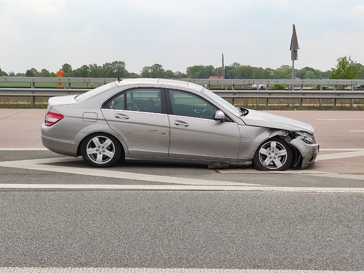 POL-DEL: Autobahnpolizei Ahlhorn: Verkehrsunfall auf der Autobahn 1 im Bereich der Gemeinde Stuhr ++ Zwei Personen leicht verletzt