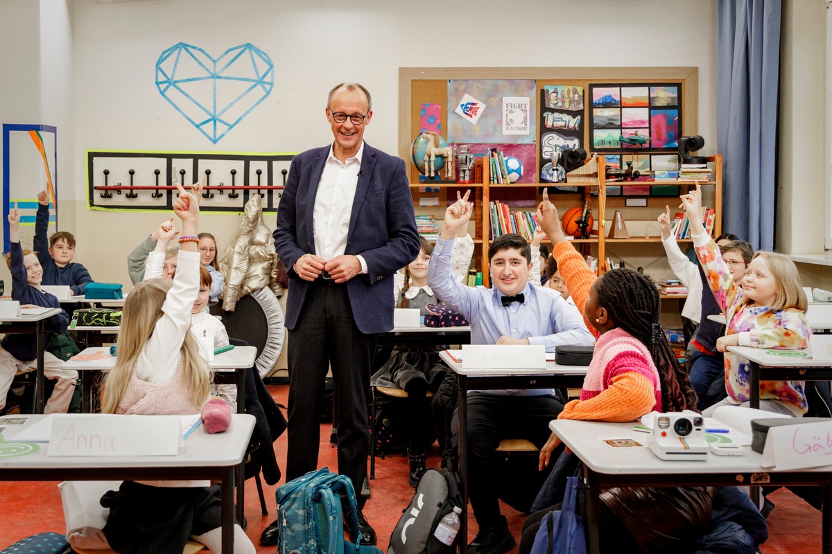 &quot;Weil wir Kinder sind, dürfen wir alles fragen!&quot; Olaf Scholz und Friedrich Merz stellen sich in der SAT.1-Sendung &quot;Kannste (nochmal) Kanzler??&quot; Kinderfragen