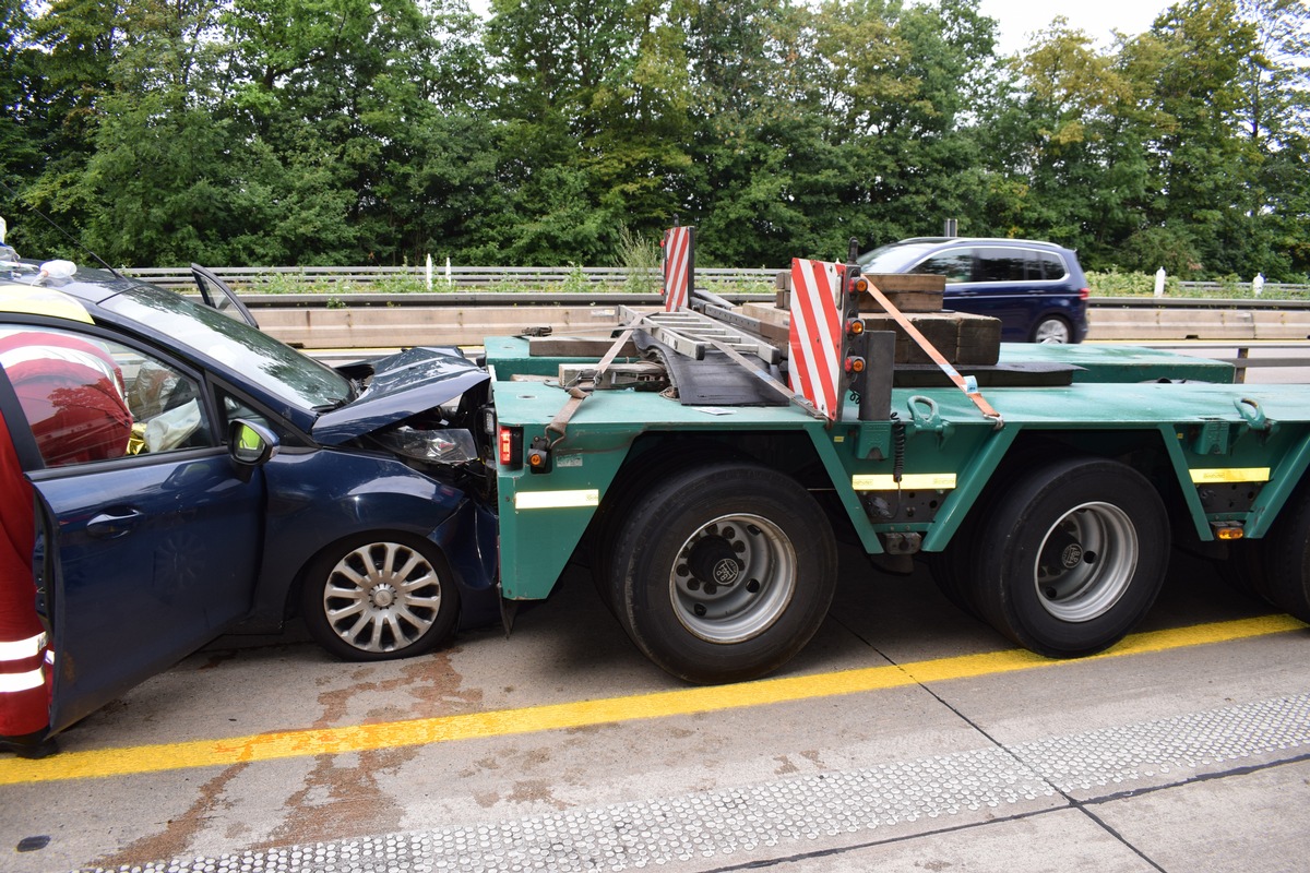 POL-HI: Unfall auf der A7