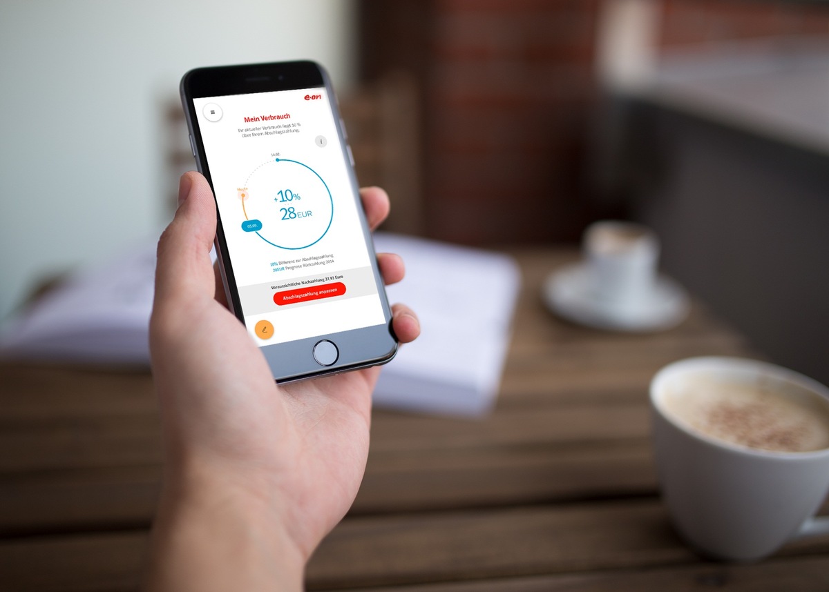 E.ON SmartCheck: Digital Energie sparen und Nachzahlung vermeiden / Kundenfreundliche Web-App schafft Transparenz über Energieverbrauch