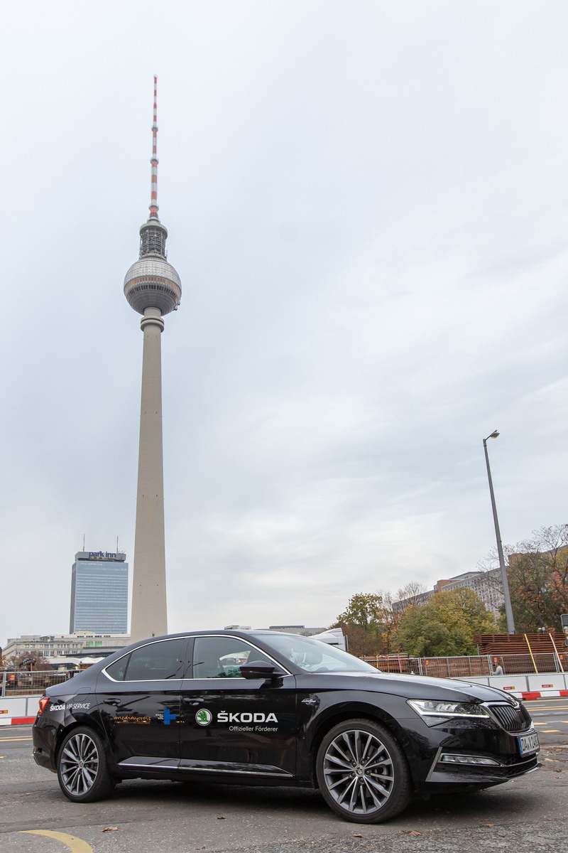 SKODA erneut Mobilitätspartner bei der Medienpreisverleihung der Kindernothilfe (FOTO)