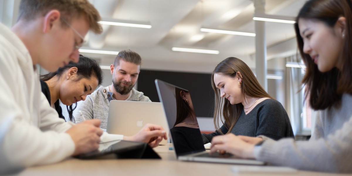 Asklepios Campus Hamburg: Neues Stipendienprogramm eröffnet Chancen auf ein Medizinstudium