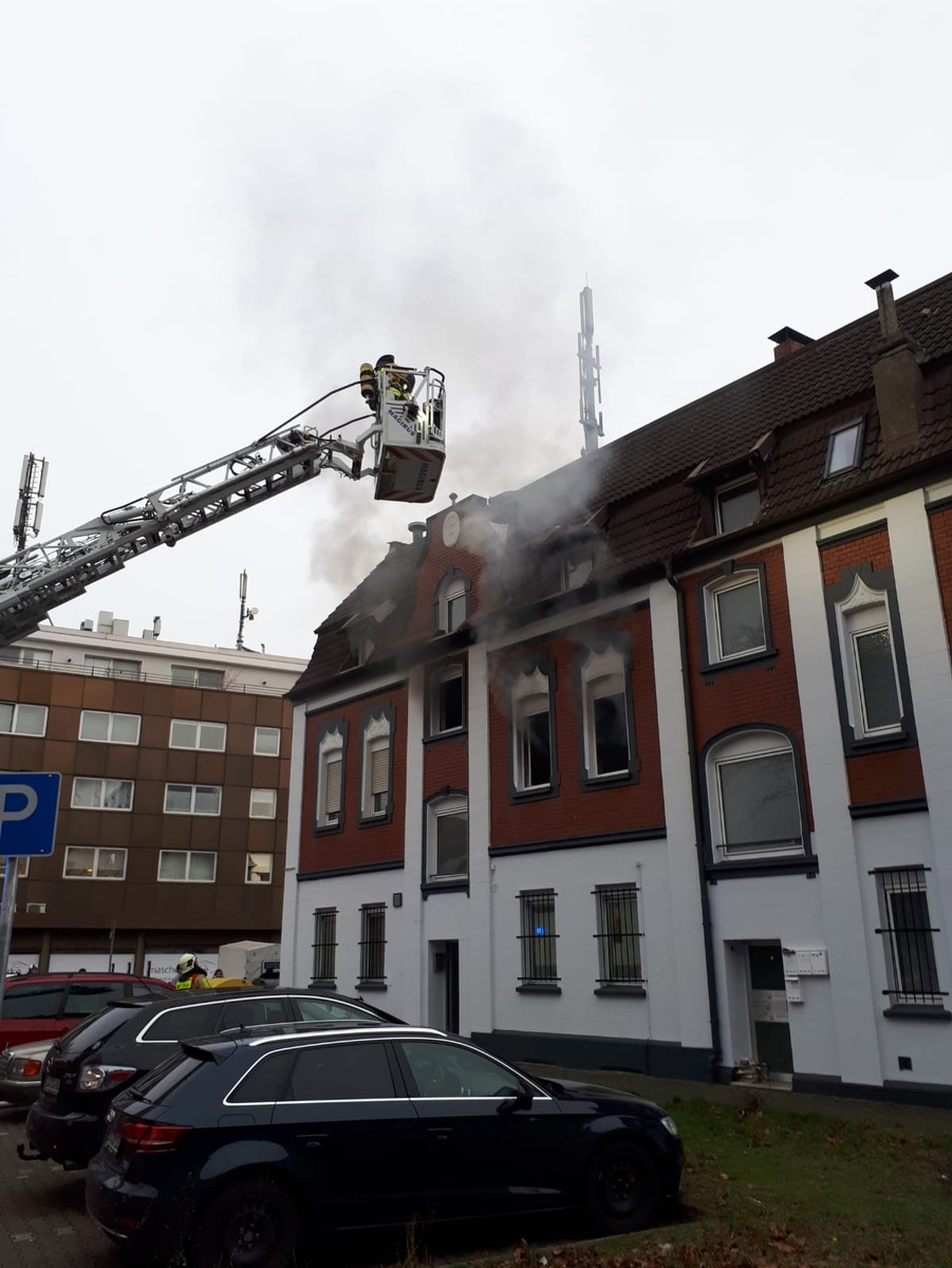 FW-BOT: Wohnungsbrand an der Gladbecker Straße