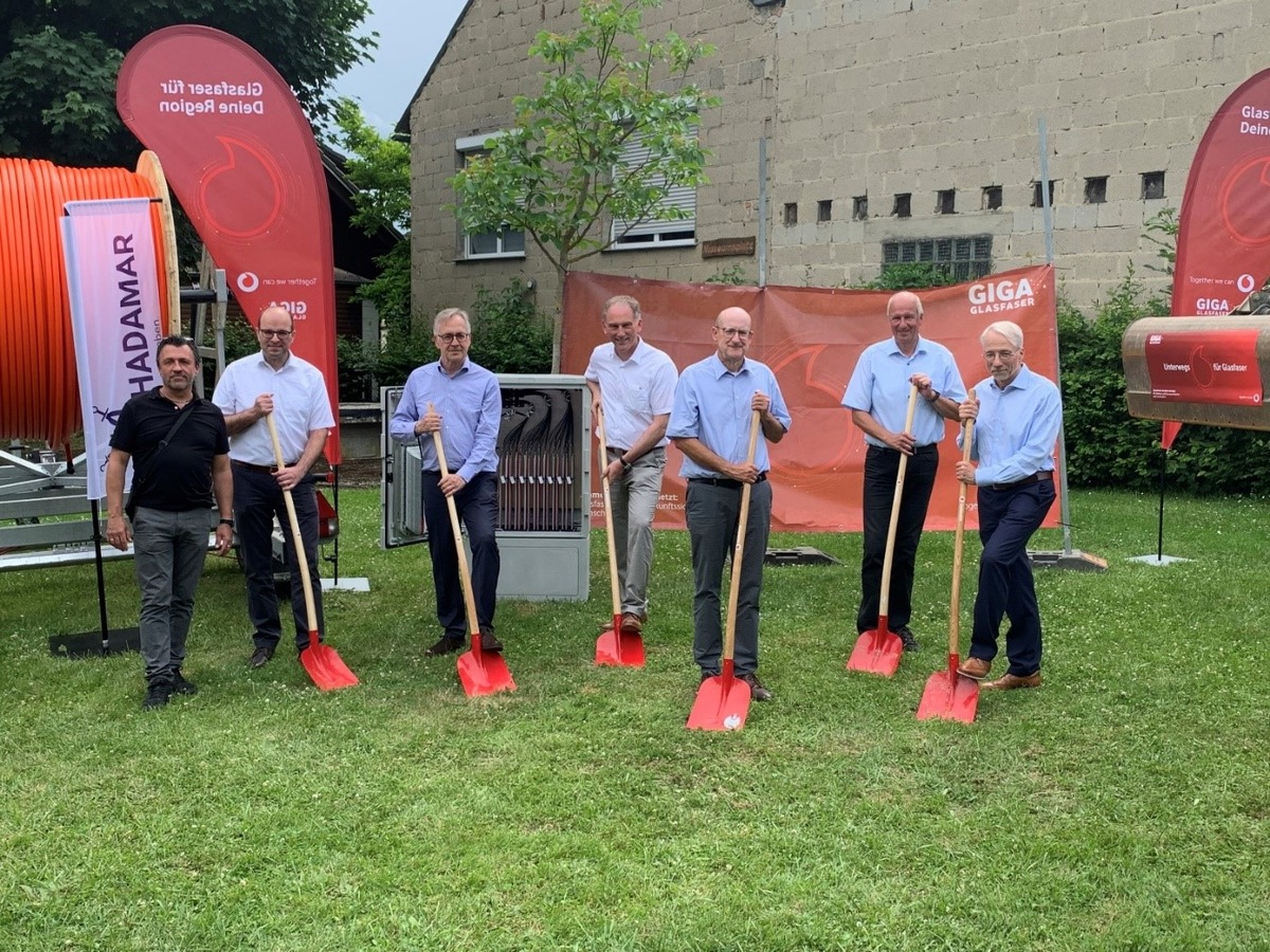 Vodafone und Primevest starten mit dem Glasfaserausbau in Hadamar