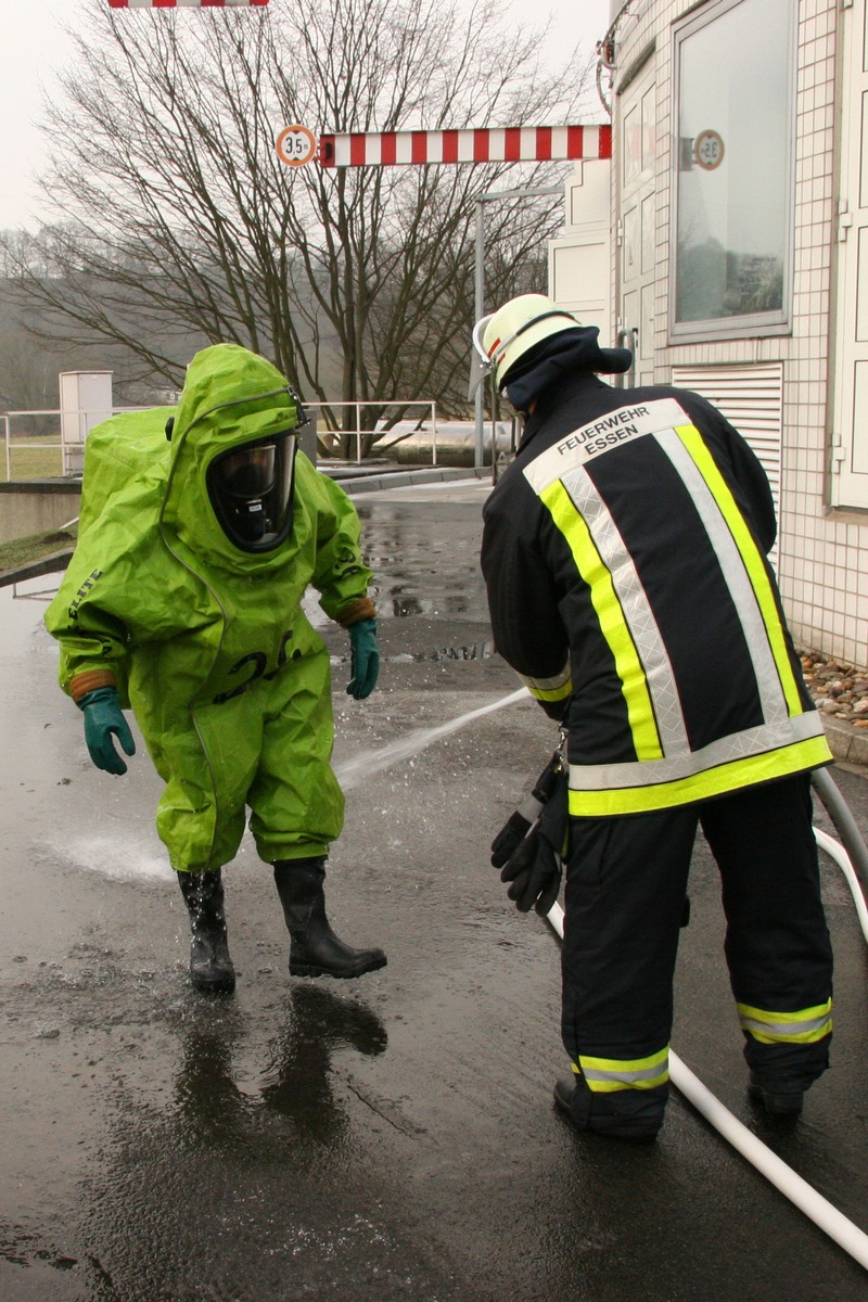 FW-E: Chlorgasausströmung im Pumpwerk Westfalenstraße, Bildbeilage Archivfoto