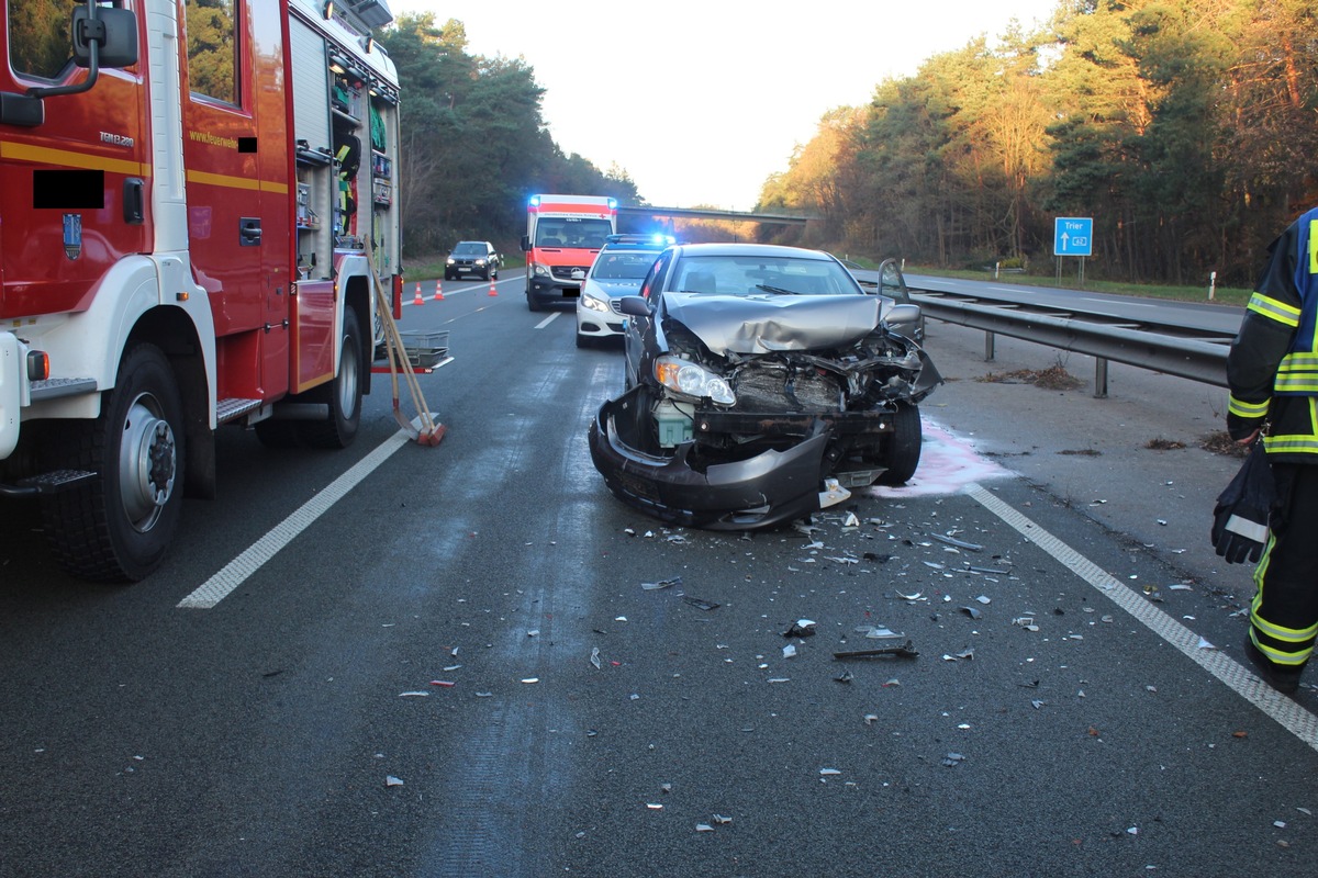 POL-PDKL: A62/Hütschenhausen, Hoher Sachschaden bei Auffahrunfall