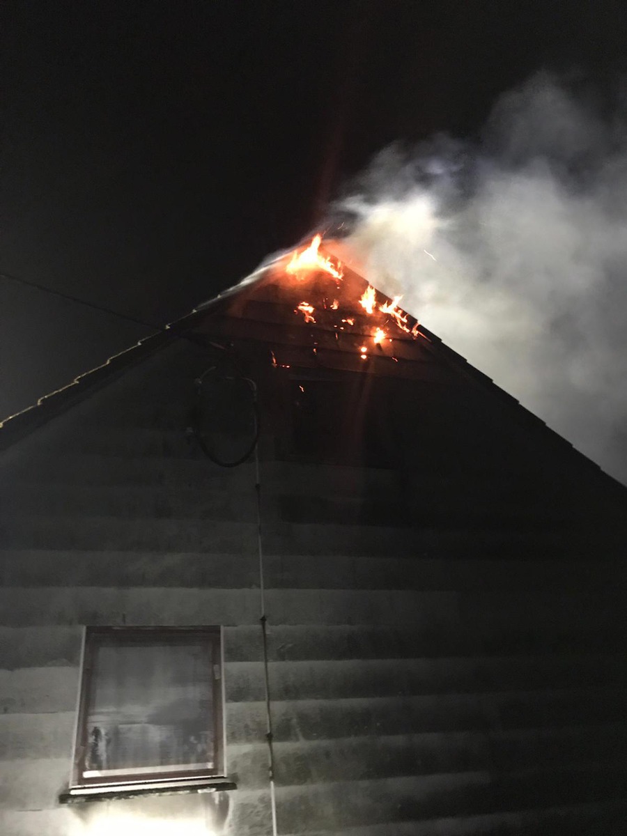 POL-ME: Technischer Defekt führte zum Hausbrand - Velbert - 1903027