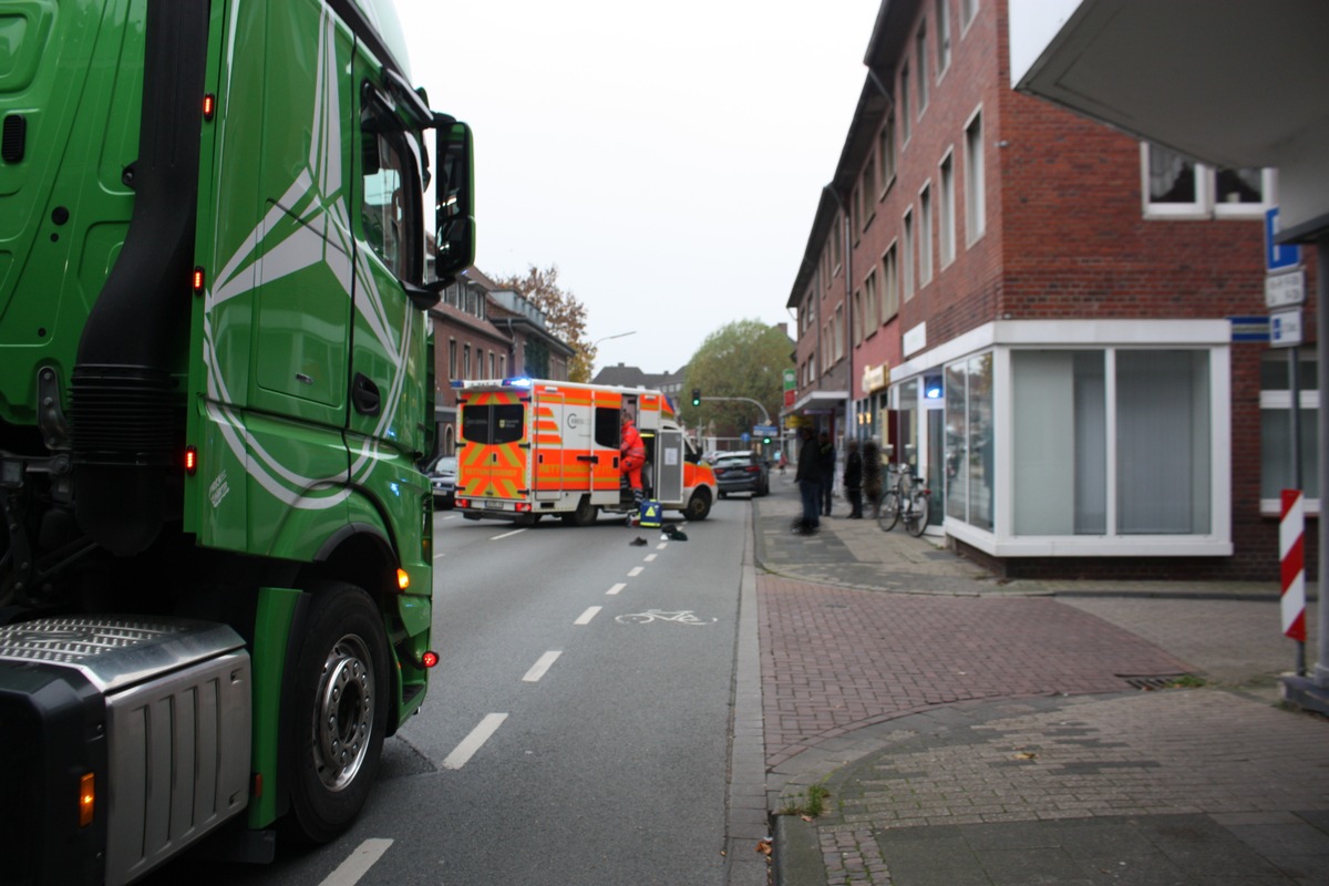 POL-COE: Dülmen, Münsterstraße/Rettungshubschrauber landet nach Unfall mit Fahrradfahrer