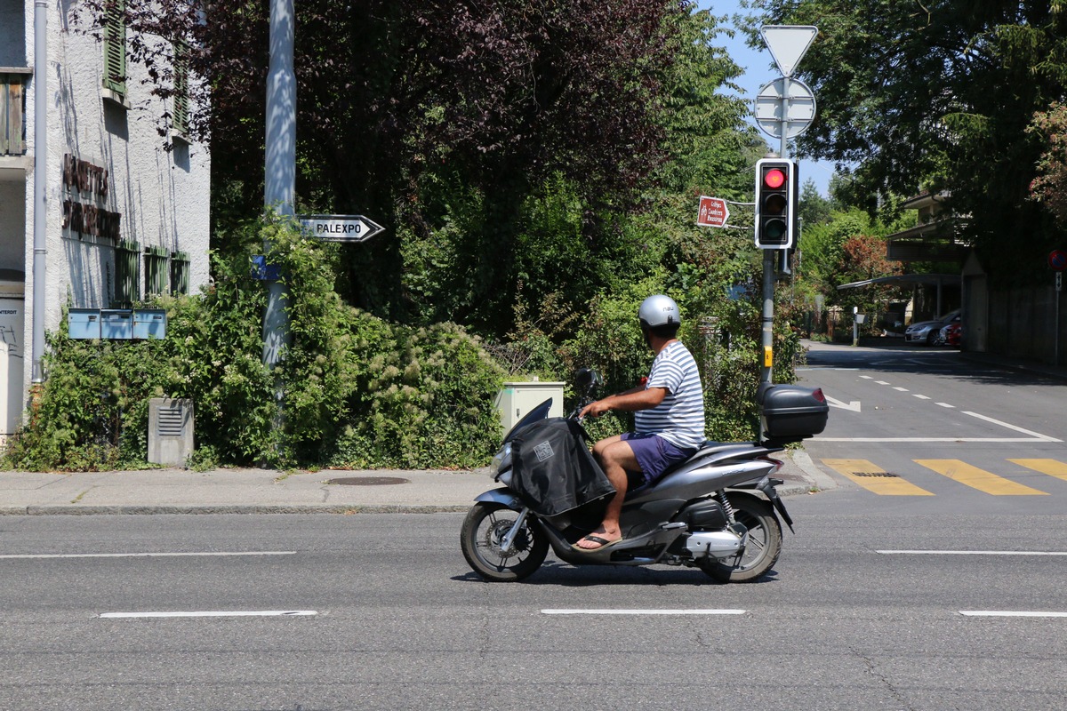 Due ruote: pericoloso vestirsi in modo leggero