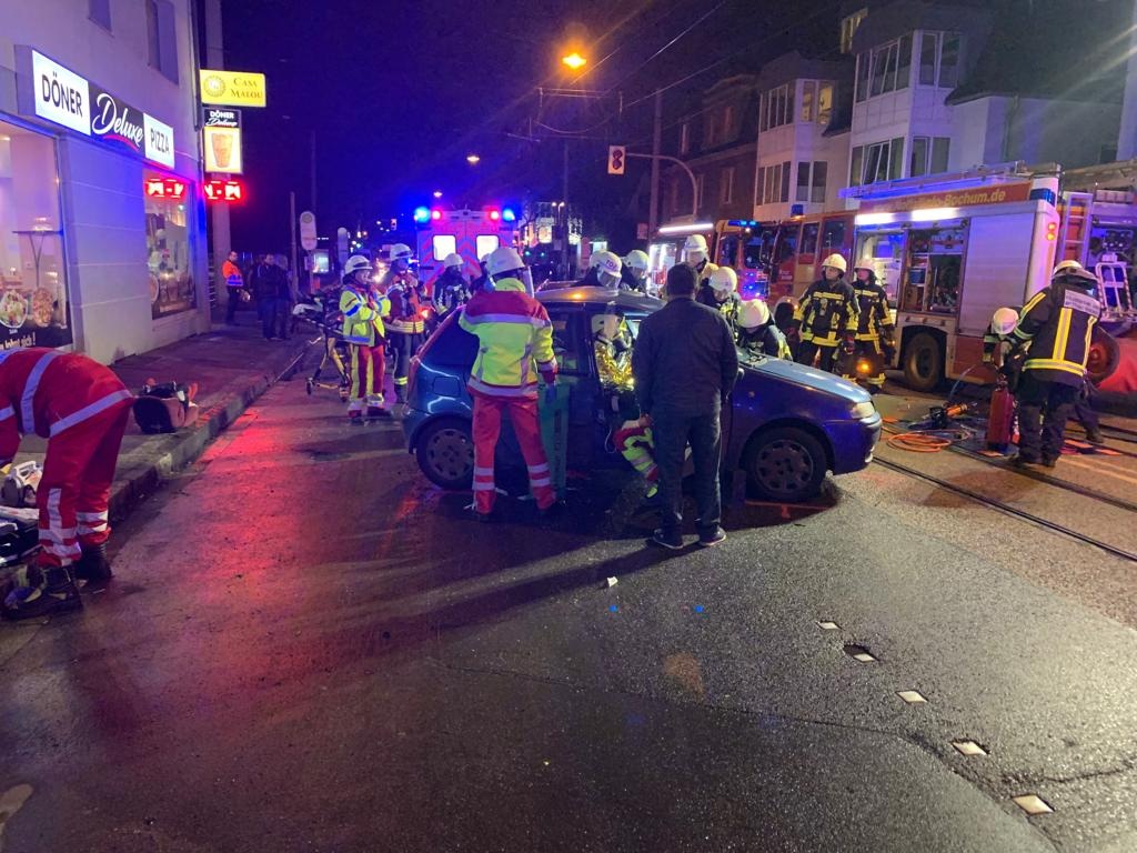 FW-BO: Verkehrsunfall an der Castroper Straße