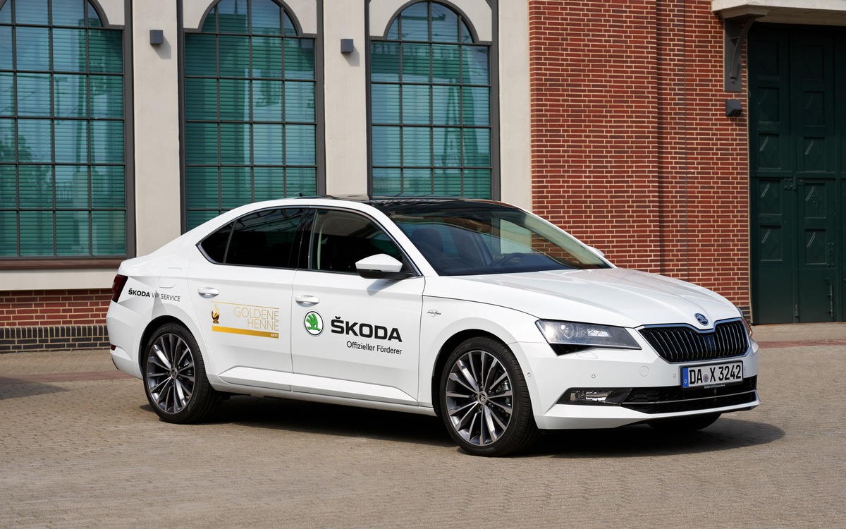 SKODA fährt die Stars zur &#039;Goldenen Henne&#039; (FOTO)