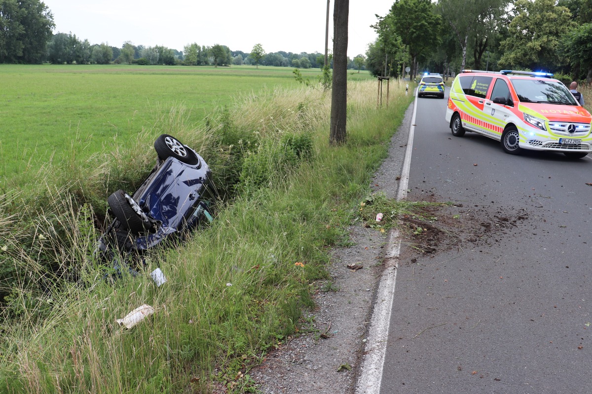 POL-PB: Autofahrerin nach Überschlag verletzt