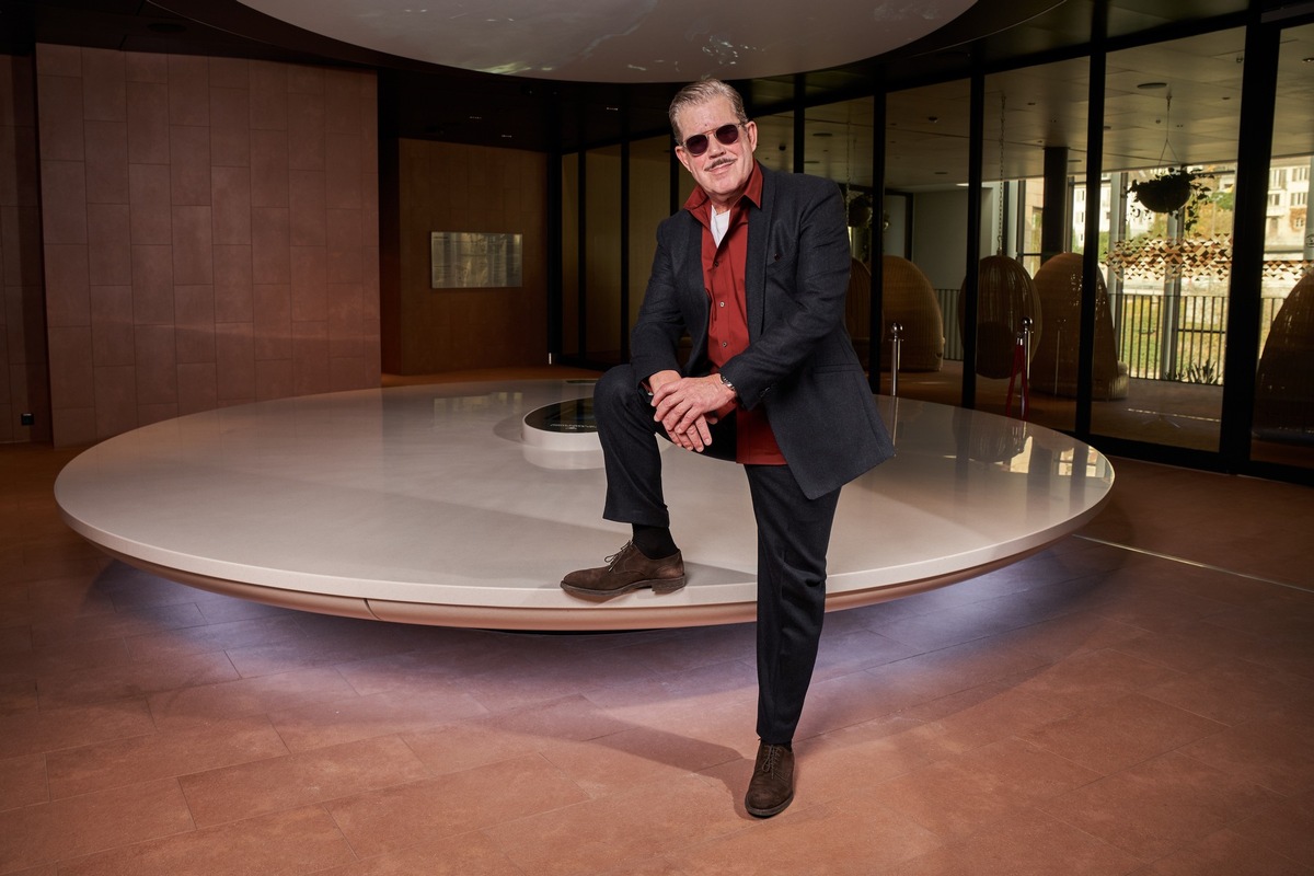 Yello-Musiker Boris Blank feiert Pre-Album Release in der Wellness-Therme FORTYSEVEN