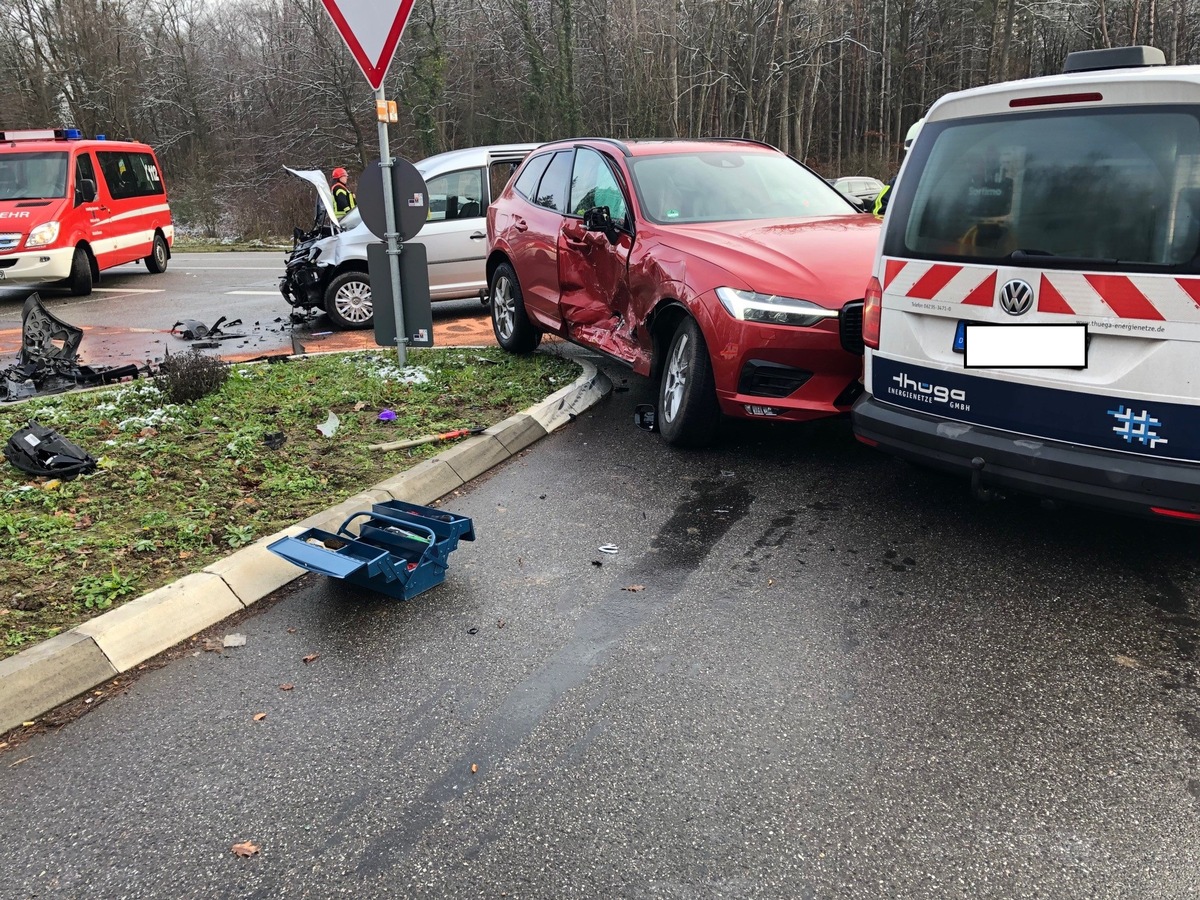 POL-PDLD: Wörth am Rhein; Schwerer Verkehrsunfall am Langenberg