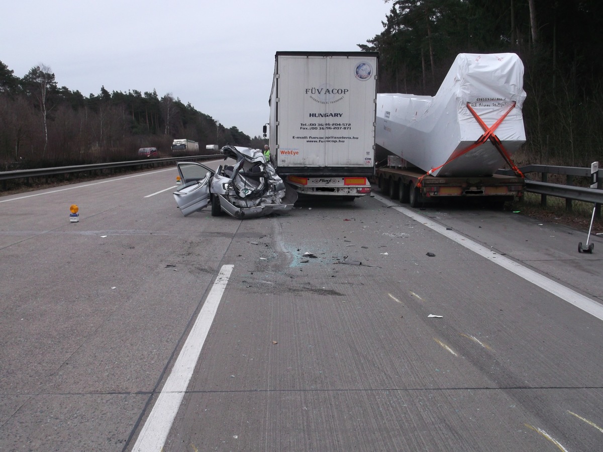 POL-WL: A7 - Verkehrsunfall mit lebensgefährlich verletzter Person