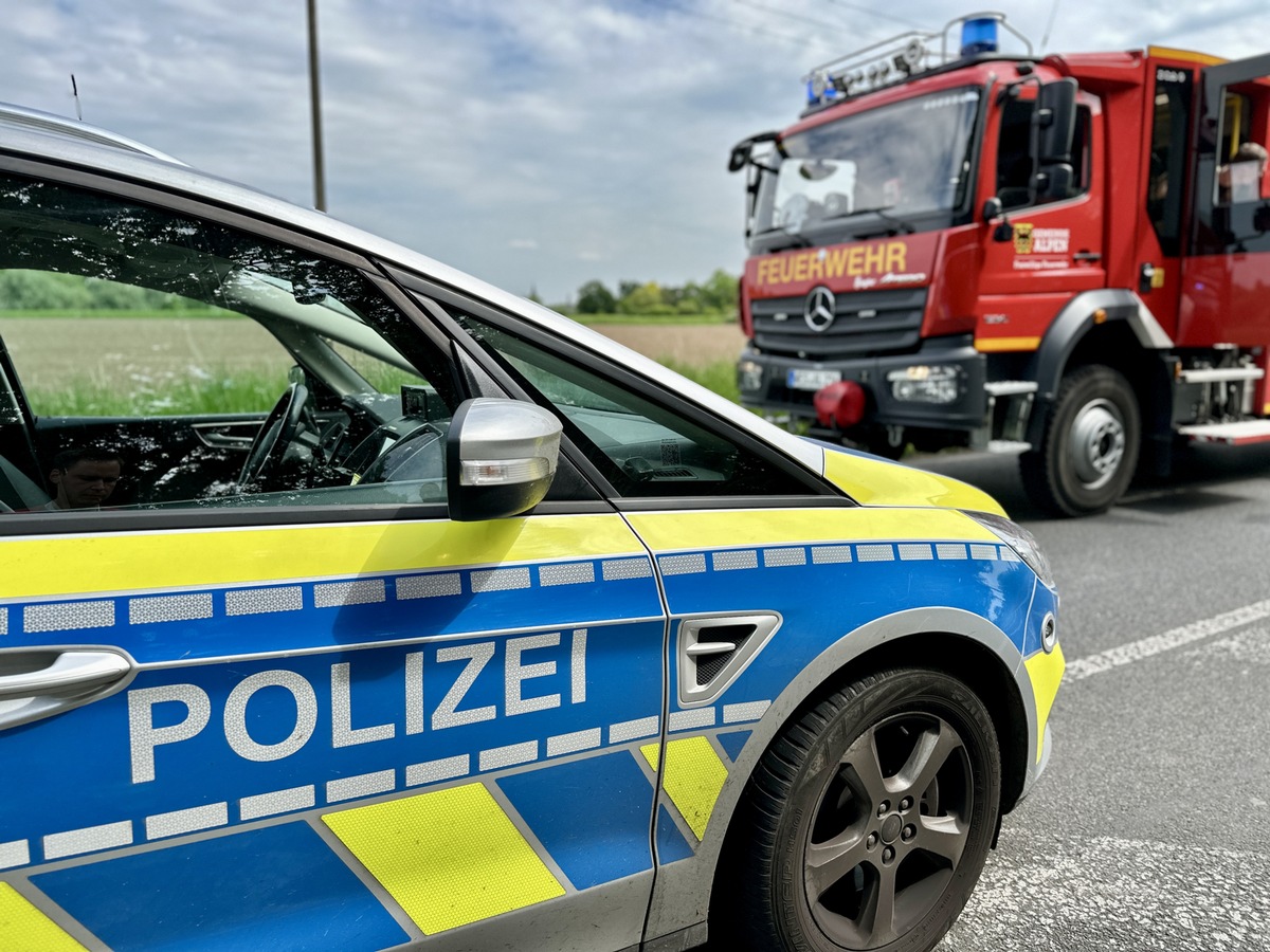 FW Alpen: Verkehrsunfall mit einer verletzten Person