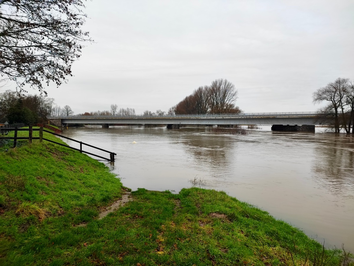 FW Hünxe: Folgemeldung zur Hochwasserlage, Stand 15:20 Uhr