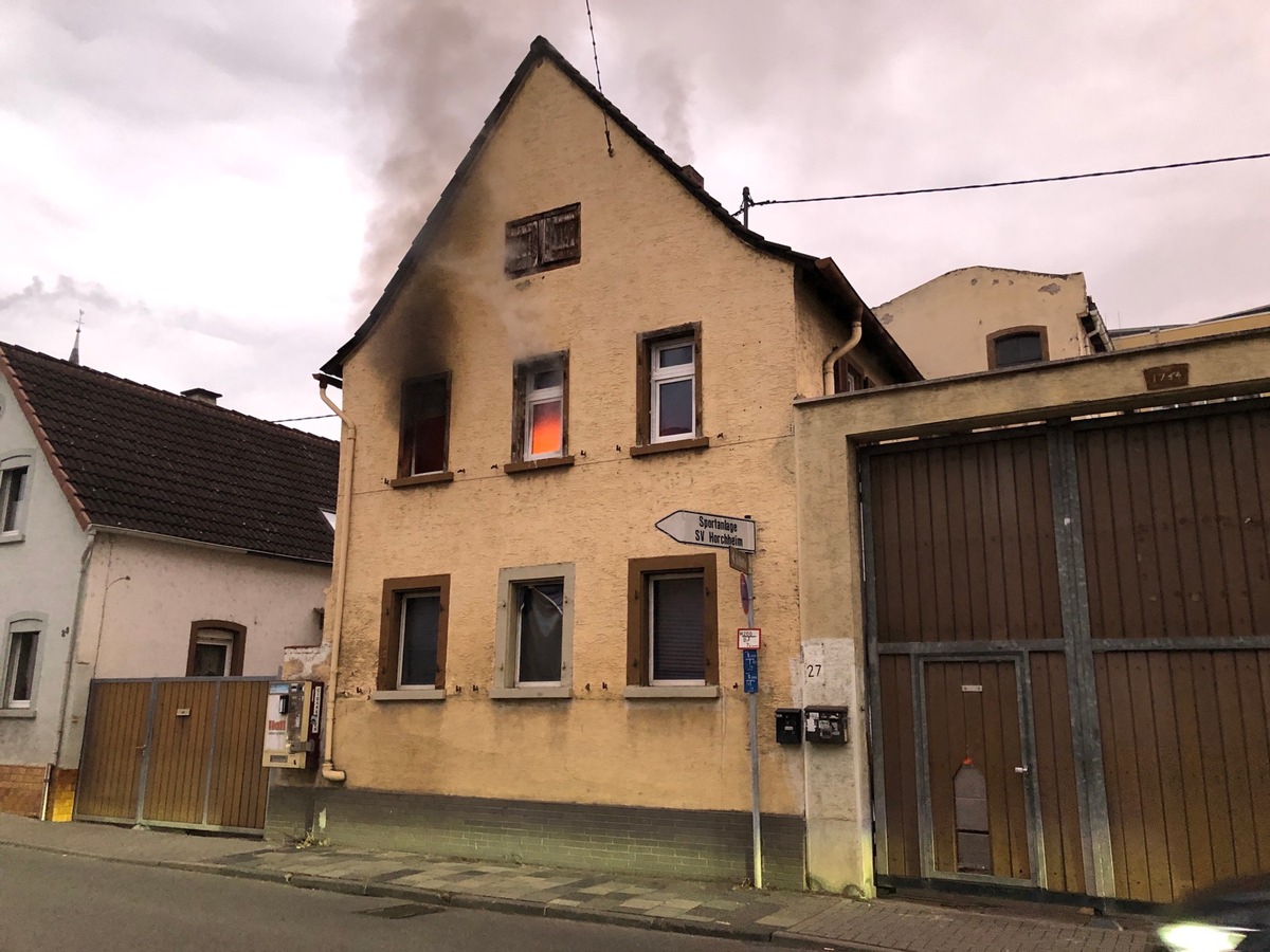 POL-PDWO: Schwere Brandstiftung eines Einfamilienhauses