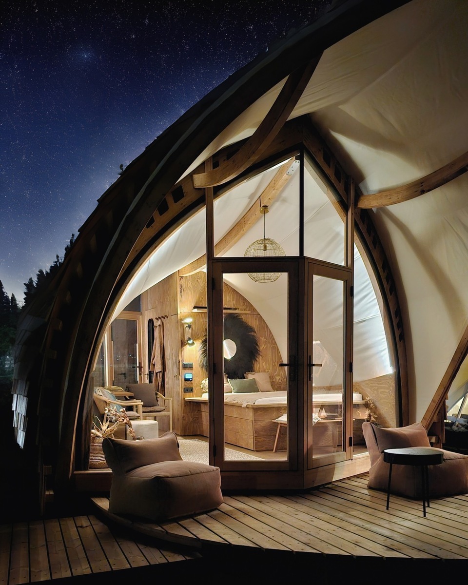 STROHBOID Mountain Chalet: Einzigartiges Design, Nachhaltigkeit und Luxus