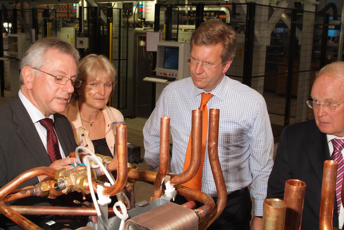 Ministerpräsident Christian Wulff startet Produktion per Knopfdruck